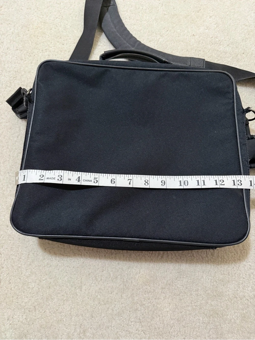 Vintage square black shoulder bag